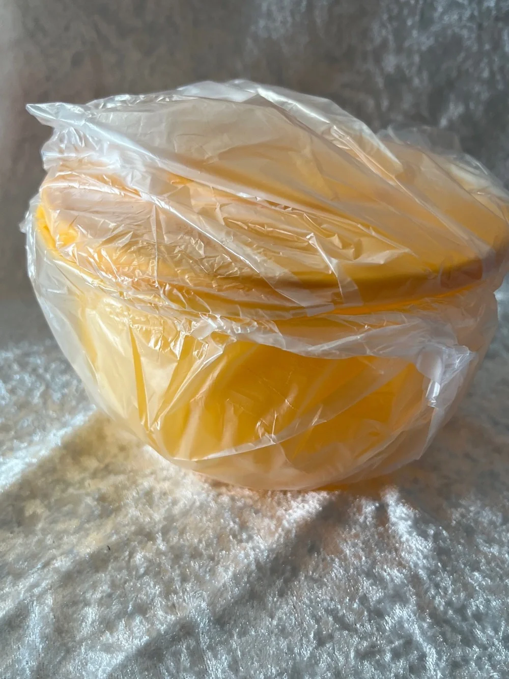 Tupperware Bright Mixing Bowl Trio in Teal, Yellow, and Pink